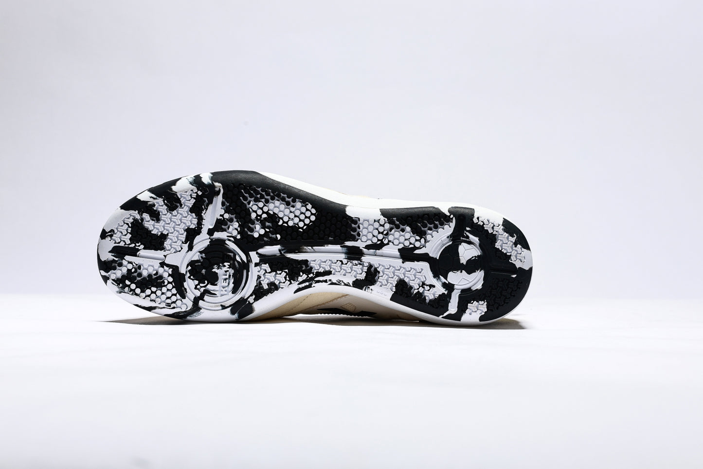 Kelme Men's Futsal Shoes(IN) | Model 7421ZX1214-Kelme USA