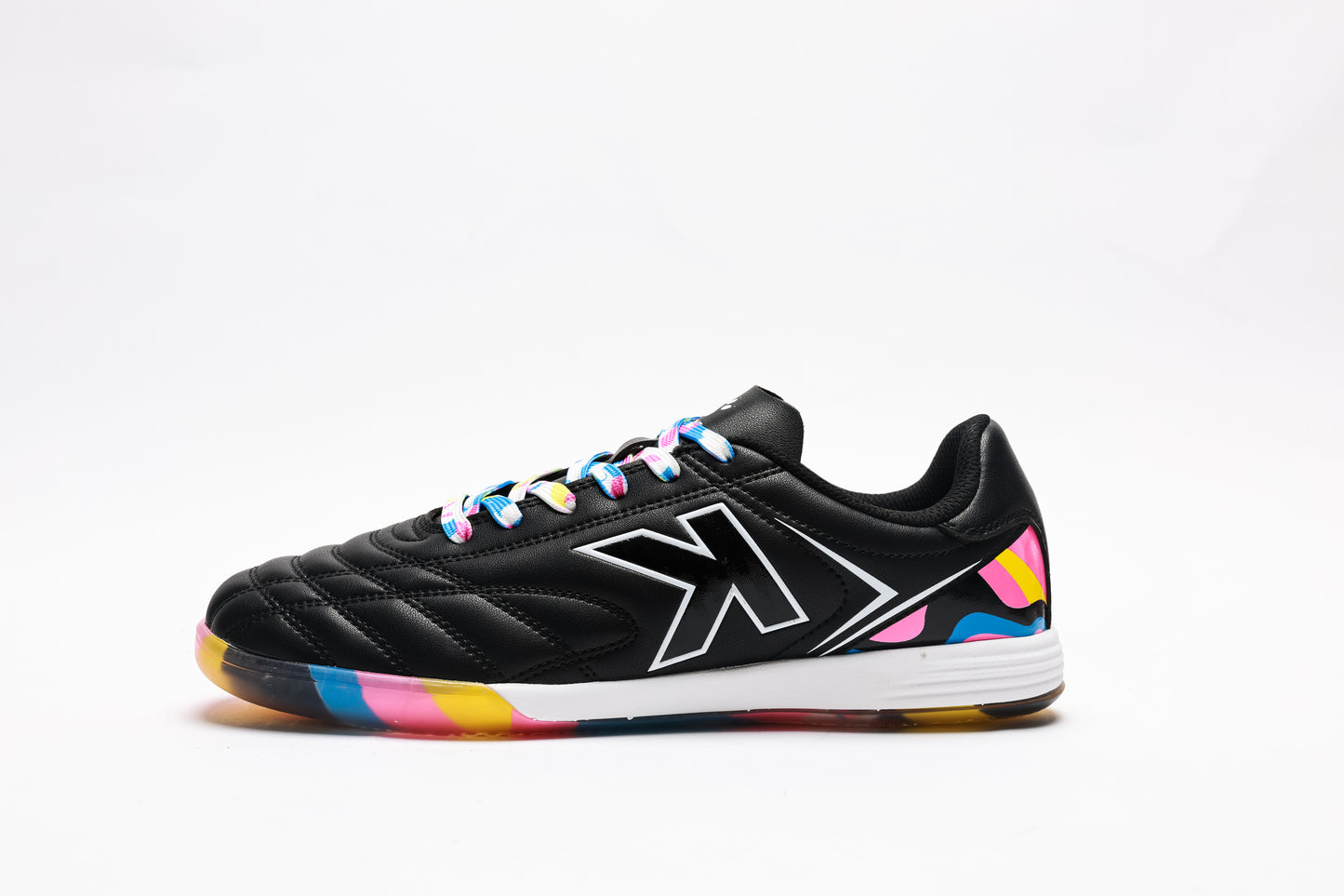 Kelme Men’s Futsal Shoes – Flexible Indoor Fit | Model 7531ZX1010