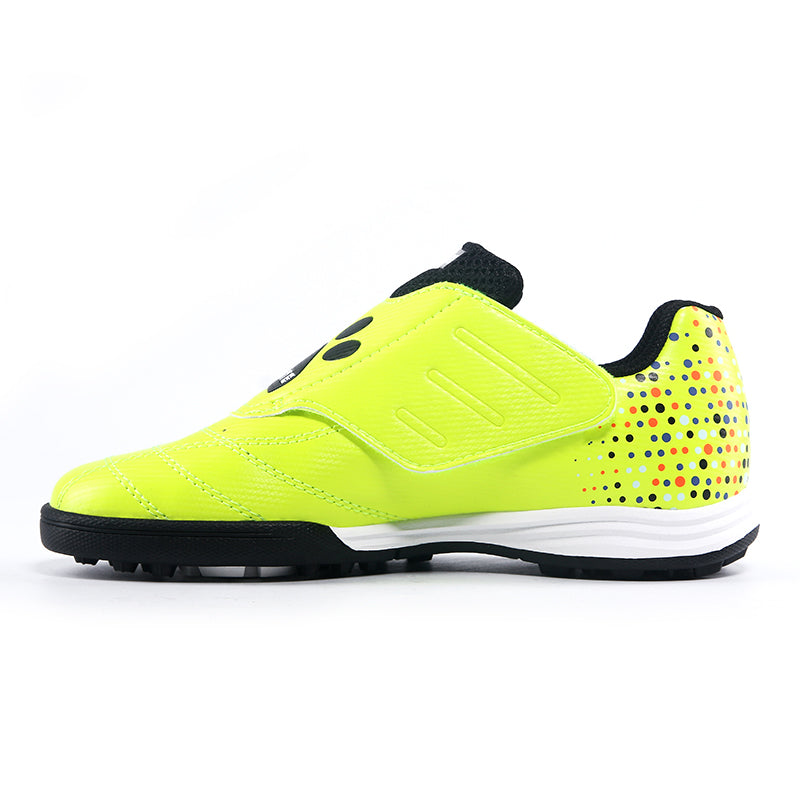 Kelme Kids' Turf Soccer Shoes - Model 6893141