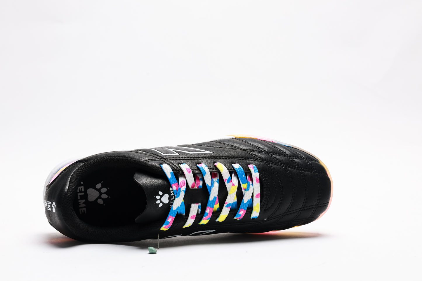 Kelme Men’s Futsal Shoes – Flexible Indoor Fit | Model 7531ZX1010