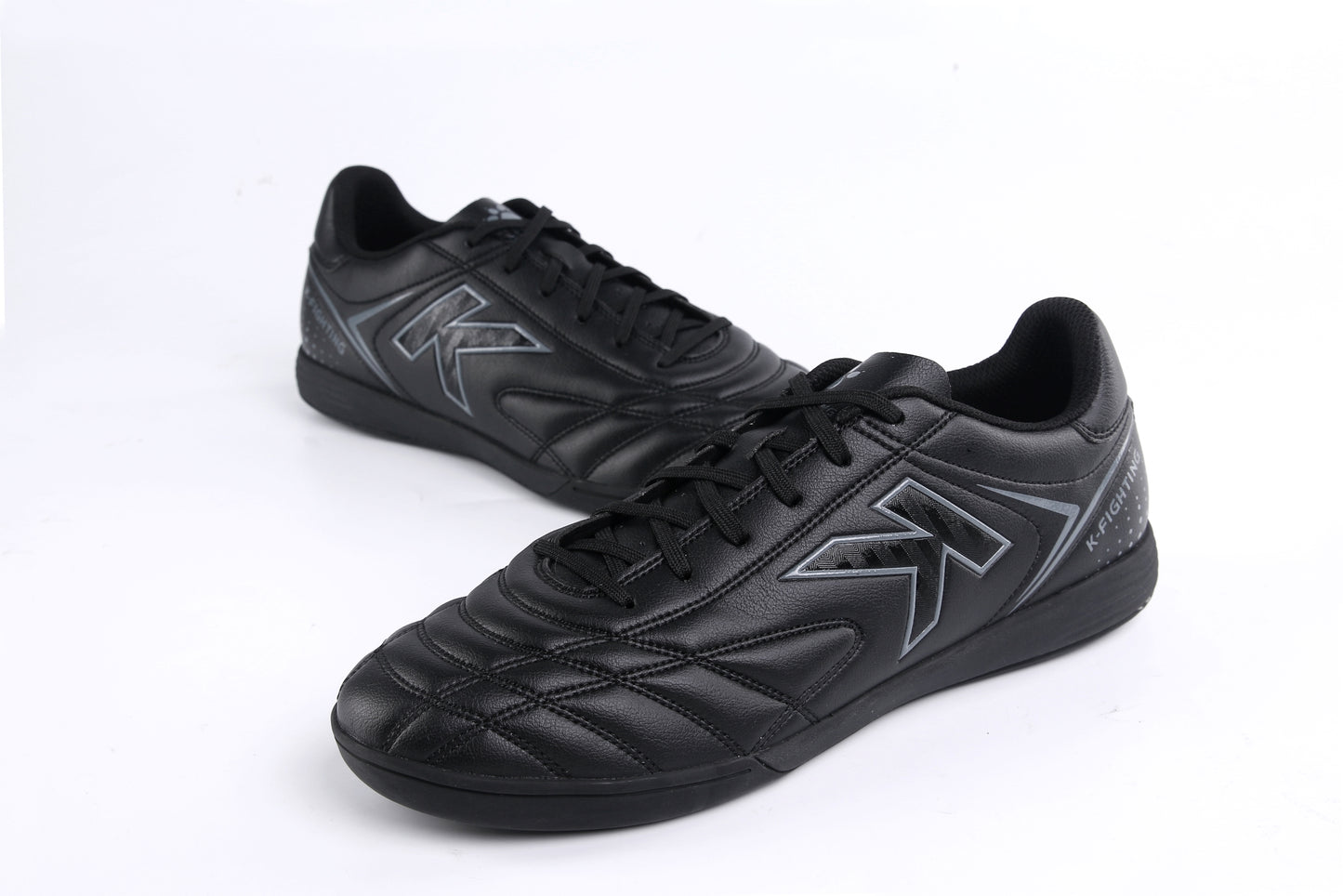 Zapatillas de fútbol sala Kelme para hombre – Parte superior y agarre de microfibra | 6891146