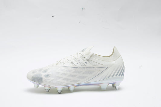 Kelme Men's Speed-Oriented Soccer Shoes (SG) | Model 8431ZX1233-Kelme USA