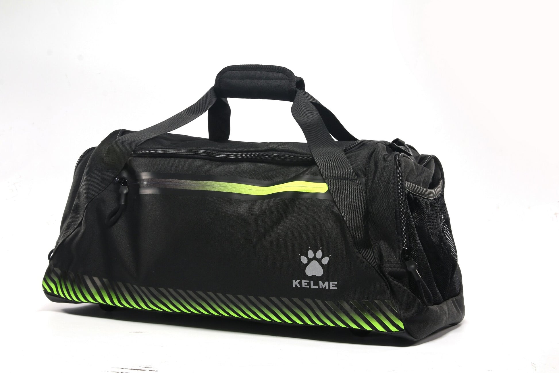 Kelme Sports Duffel Bag - Model 9876005