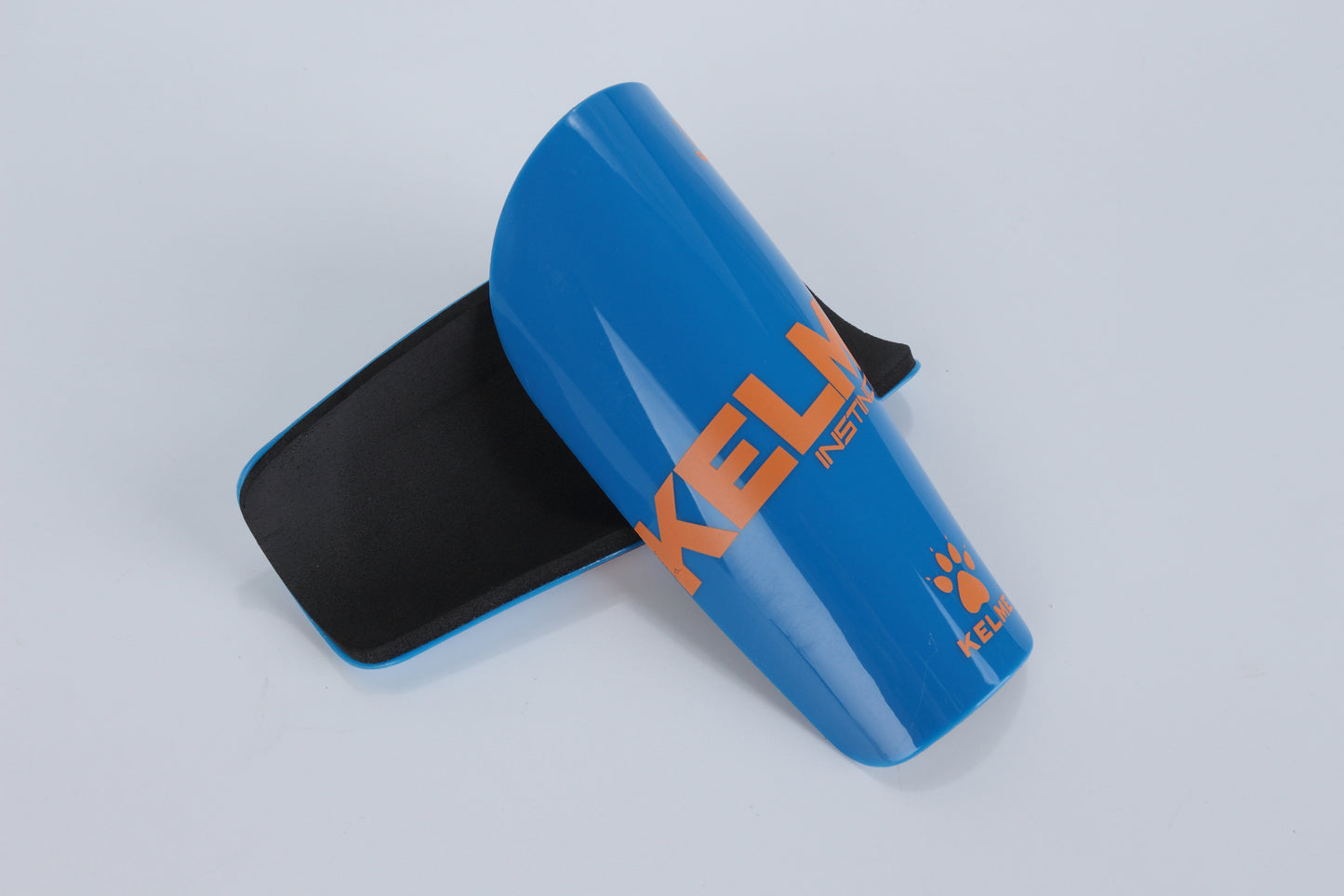 Kelme Shin Guard - Model K15S948