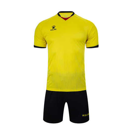 Kelme Men's Short Sleeve Soccer Set | Model 3801096