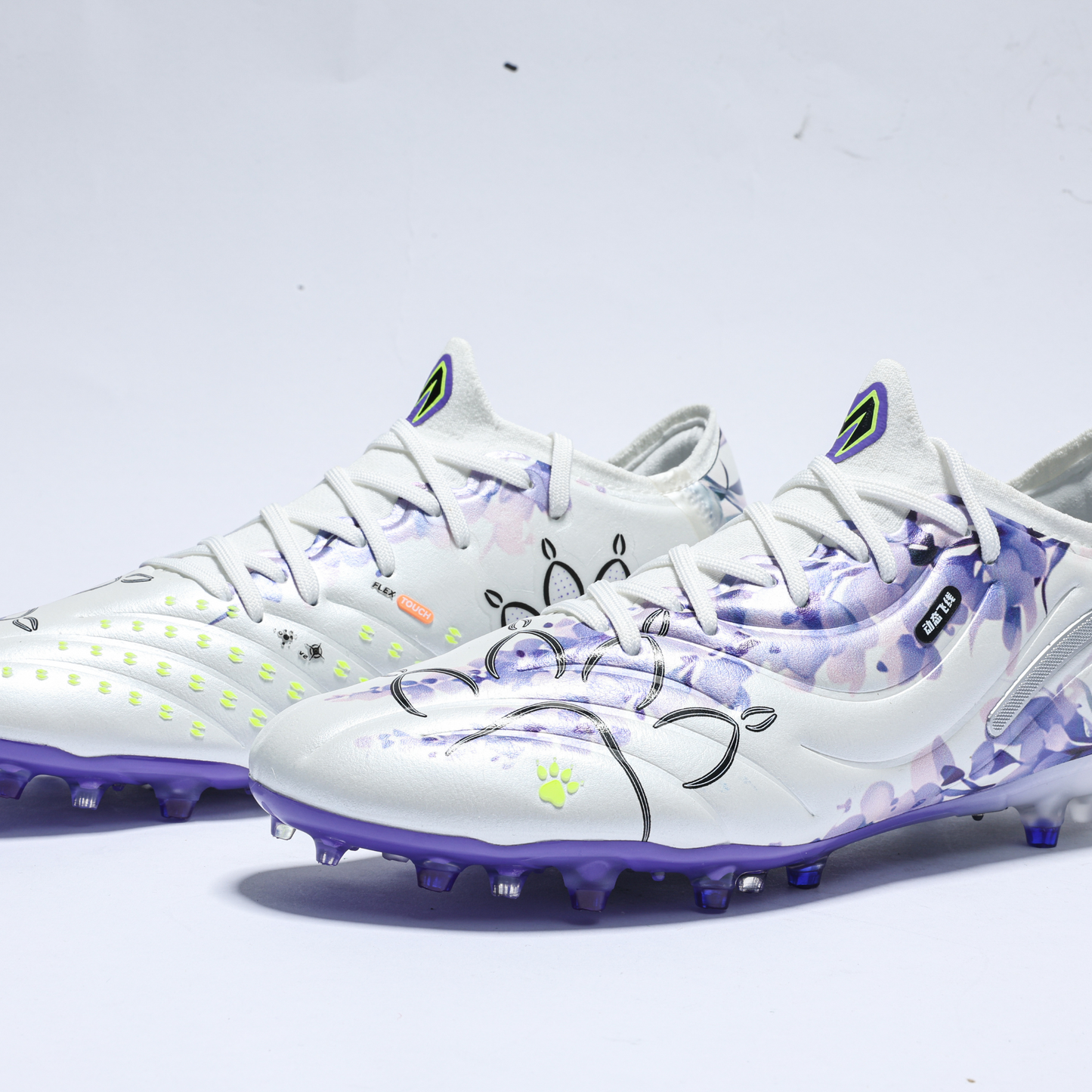 Kelme Men's Tactile Soccer Shoes (MG) | Model 9421ZX1226-Kelme USA