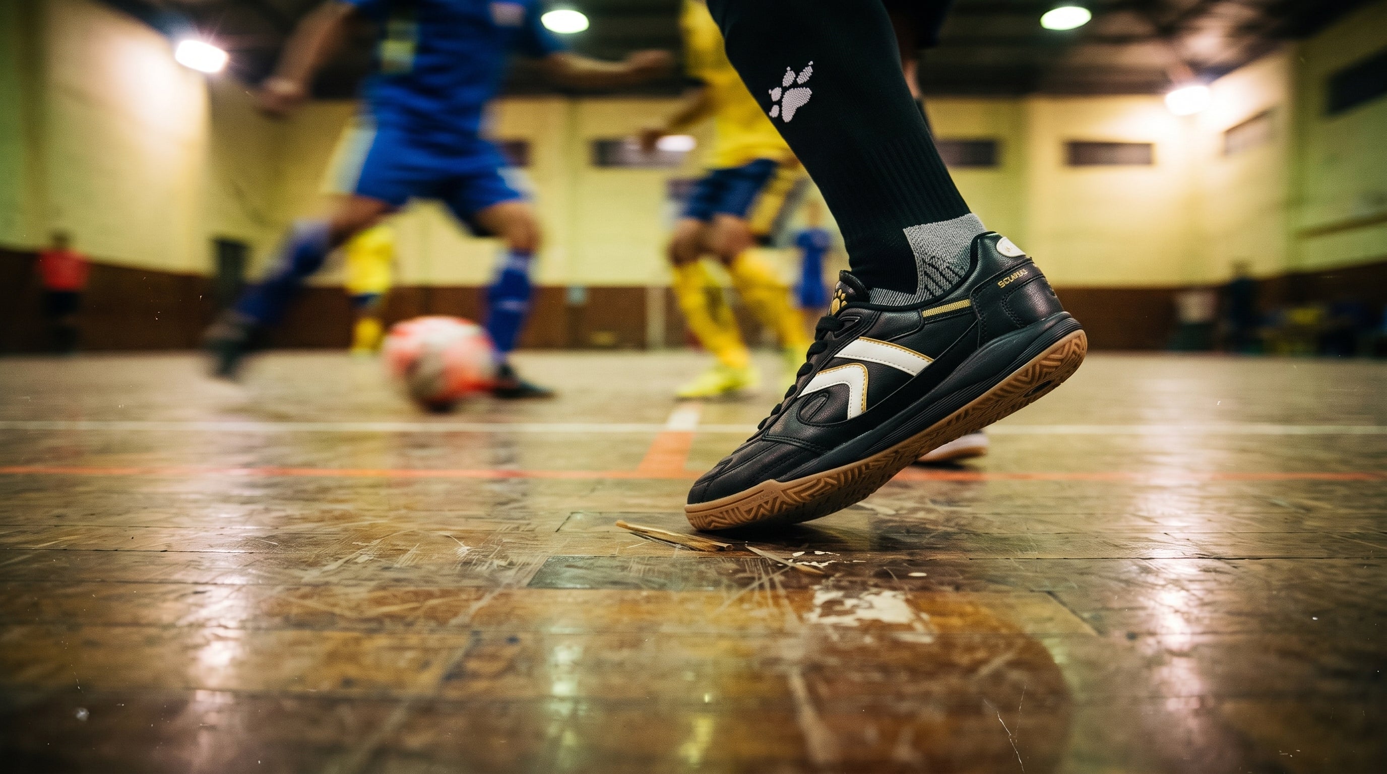 Futsal & Indoor Season Savings: 5 Mistakes to Avoid When Buying Your Next Indoor Court Shoes