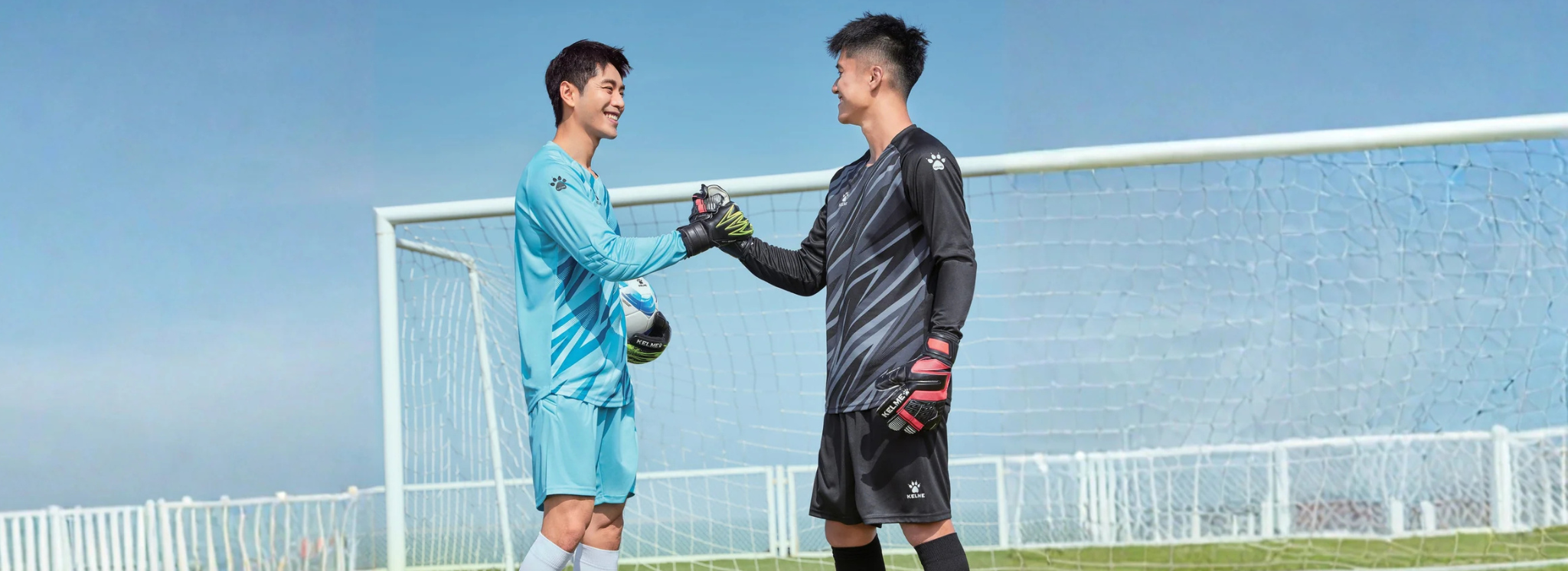 Men's Gloves-Kelme- Eastern and Southeastern United States