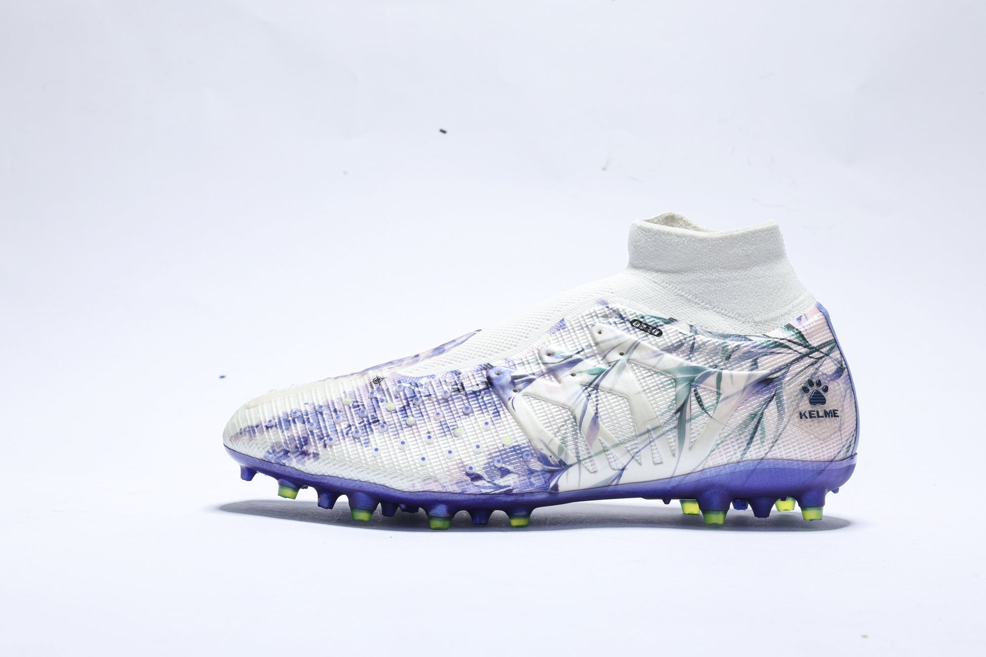Kelme Men's Command-And-Control Type Soccer Shoes (MG) | Model 9421ZX1222-Kelme USA