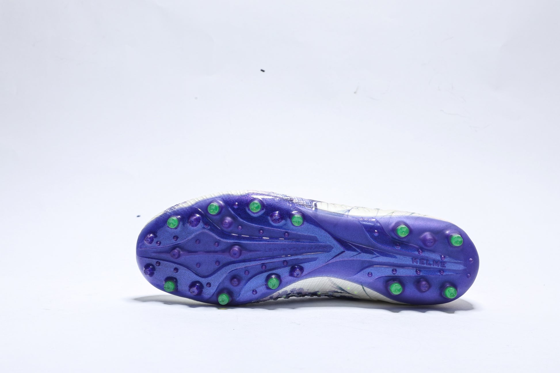 Kelme Men's Command-And-Control Type Soccer Shoes (MG) | Model 9421ZX1222-Kelme USA