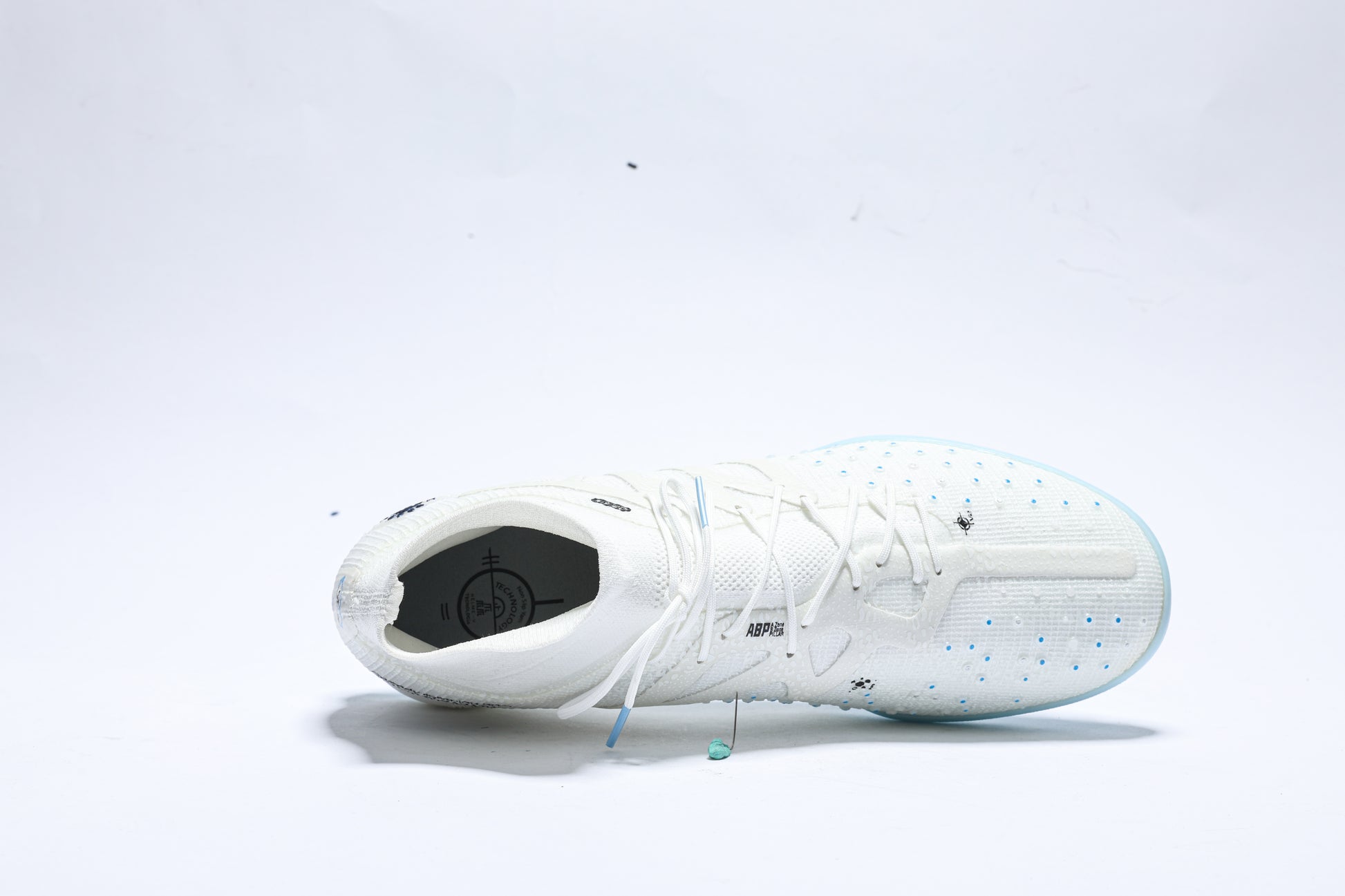 Kelme Kid's Command-And-Control Type Soccer Shoes (TF) | Model 9421ZX3225-Kelme USA