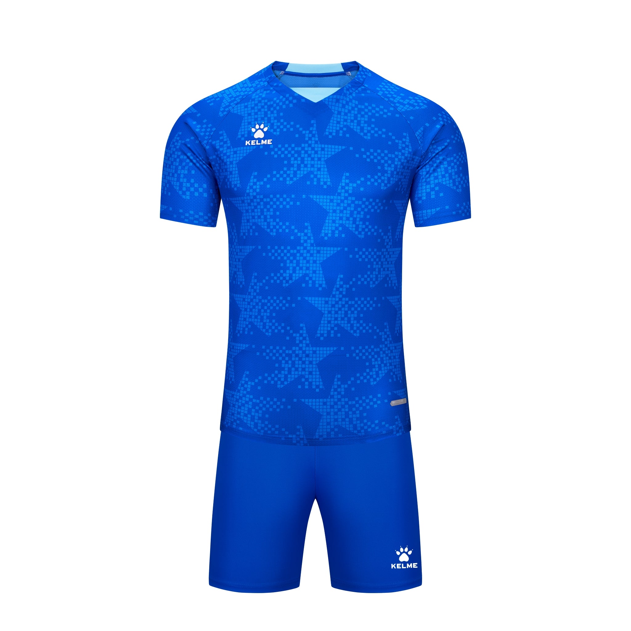 Kelme Men's Short Sleeve Soccer Set (JACQUARD) – Model