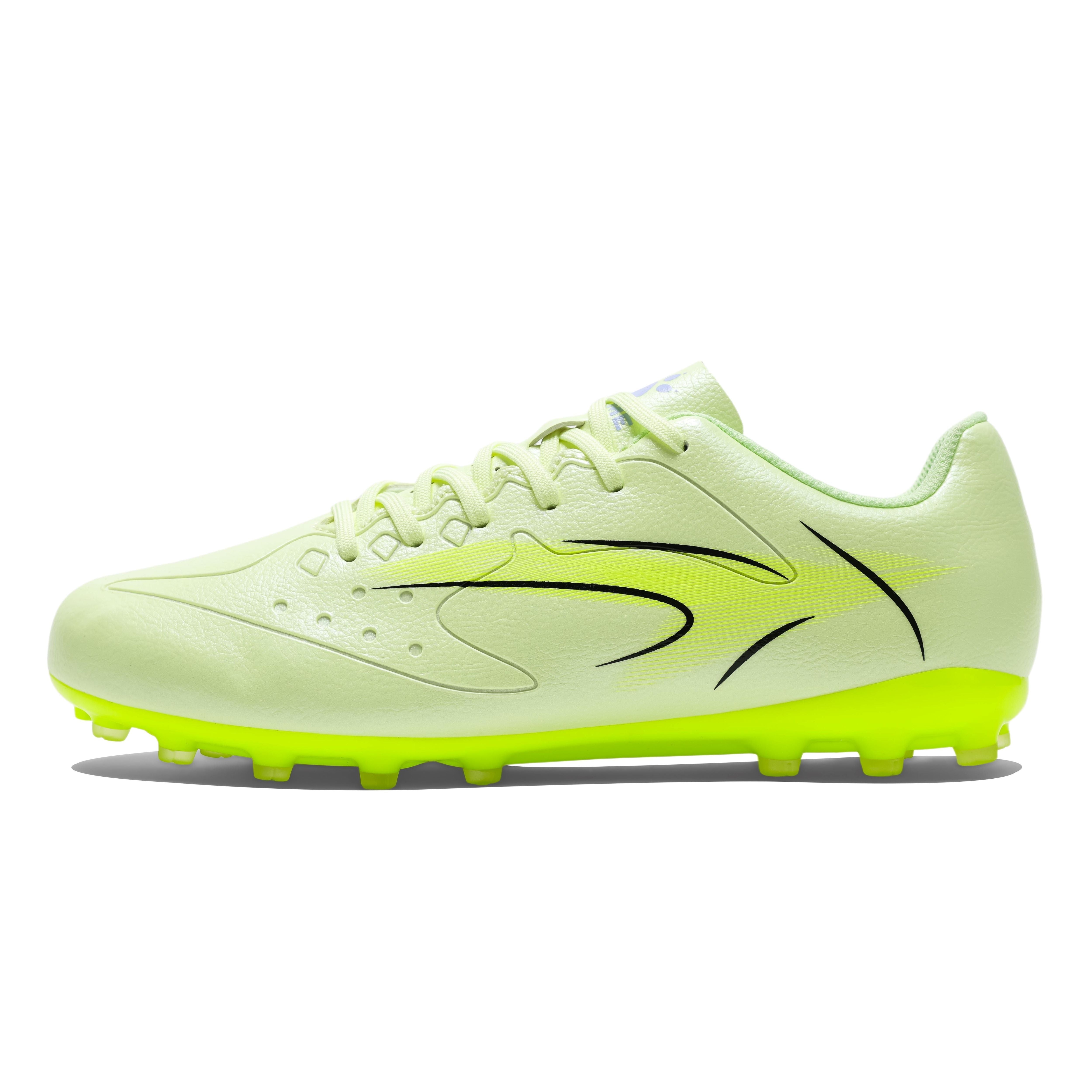Kelme FLASH 6.0.4 Control Soccer Cleats MG – Youth