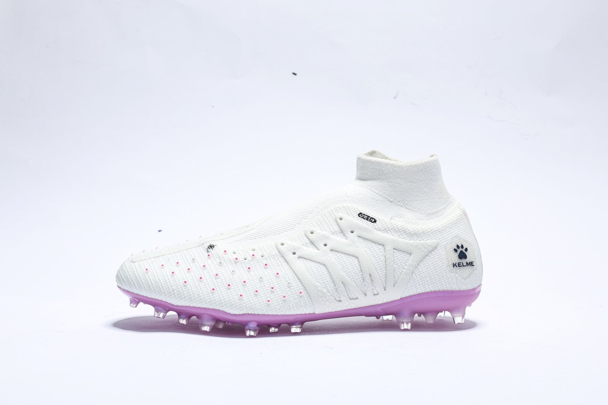 Kelme Mens' Soccer Shoes (MG) Flyknit Fit Ball Control Tech