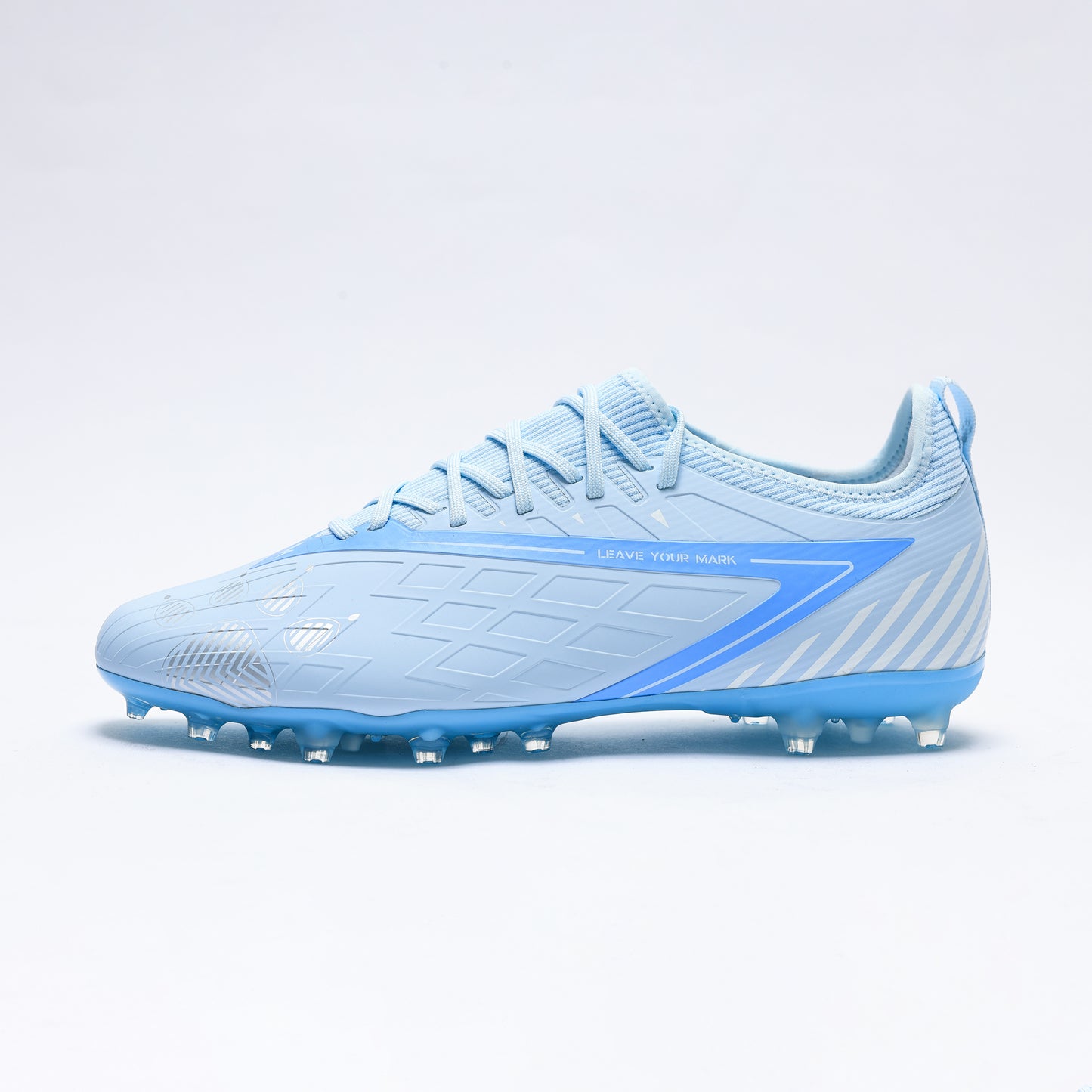 Kelme Men's Soccer Shoes(MG) - Model 8422ZX1609