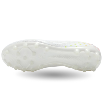 Botas de fútbol Kelme para hombre (MG) | TPU ligero, soporte de talón y tecnología Speed ​​Tech | 8332ZX1446