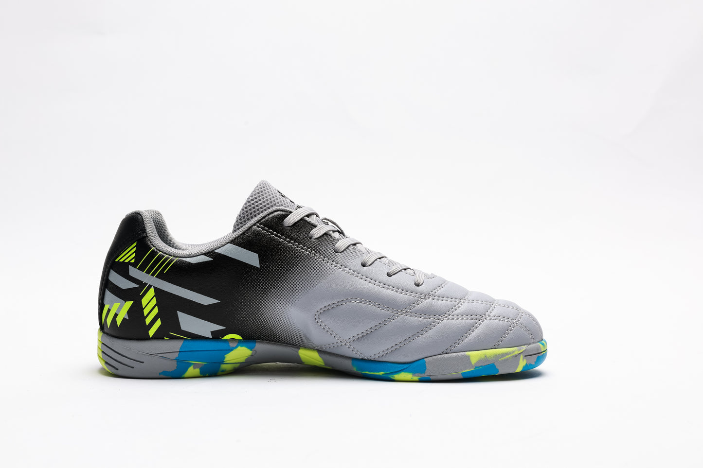 Kelme Men’s Futsal Shoes | Model 7531ZX1071
